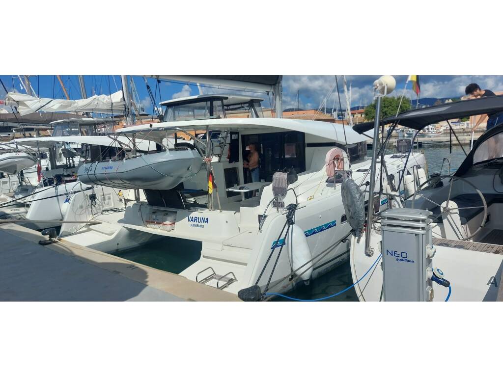Lagoon 42, Varuna