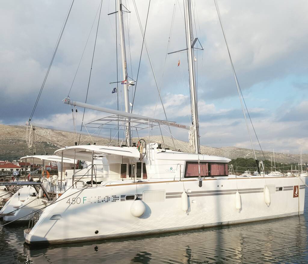 Lagoon 450 F Luxury, BRIGHT MOON