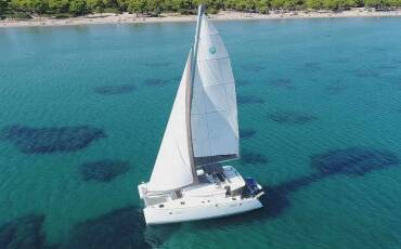 Lagoon 450 Fly, Iris IV