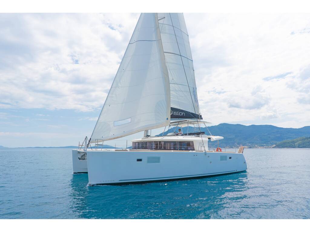 Lagoon 450, Thoe