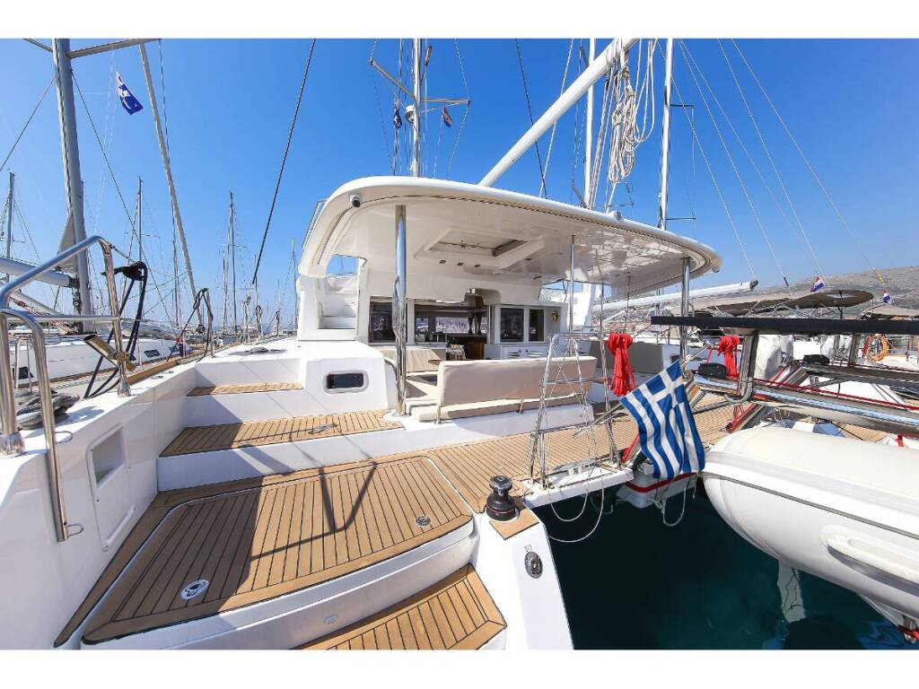 Lagoon 450F, AEROPI  |⛵ VIP, Skippered Only, Watermaker, Generator, AC, BBQ