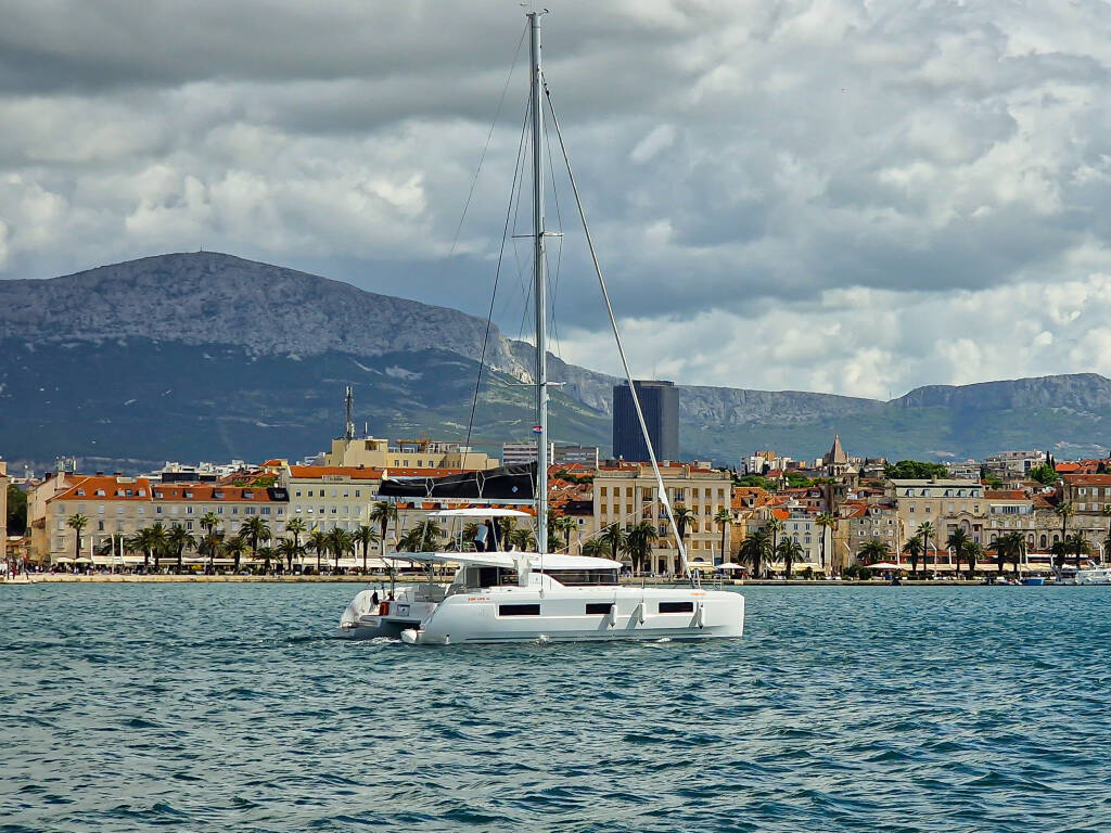 Lagoon 46, no name