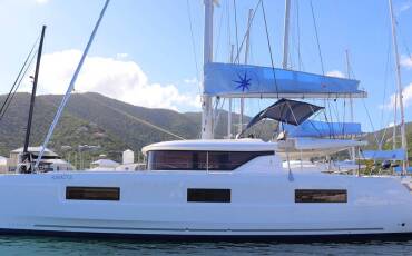 Lagoon 46, Toothless