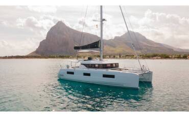 Lagoon 46 , Sabari (owner's verison)