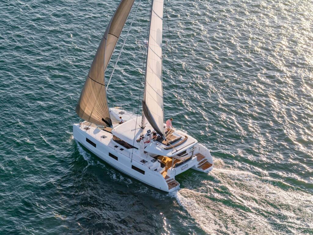 Lagoon 46, Lewis