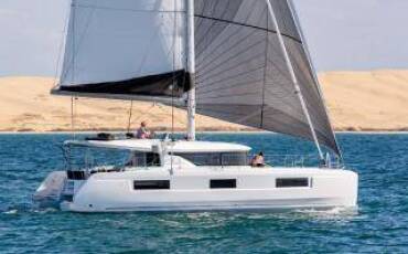 Lagoon 46, GIANT TRAVELLY  