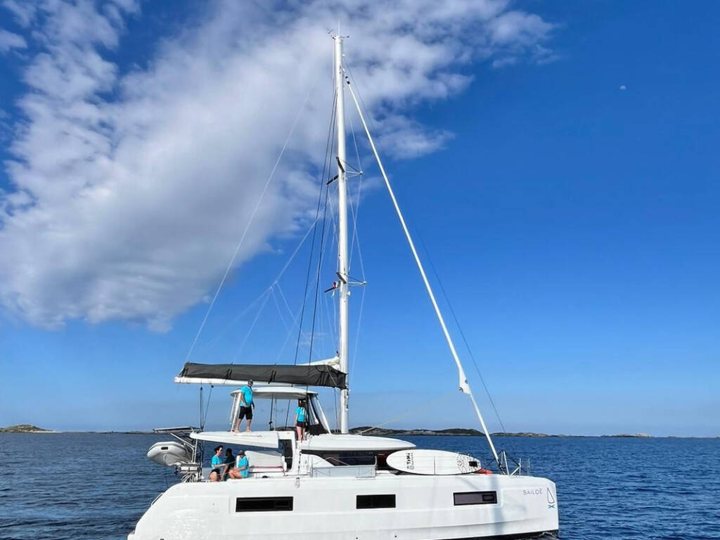 Lagoon 46, Bula