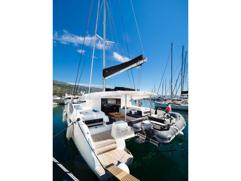 Lagoon 50, BADI