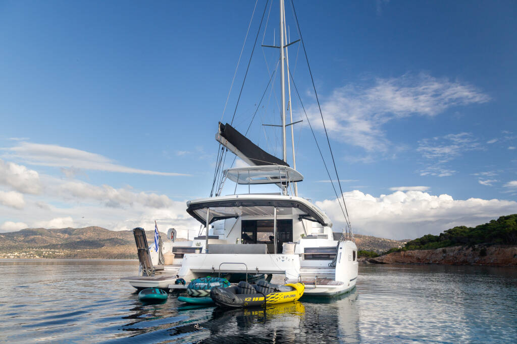 Lagoon 51, Jewel