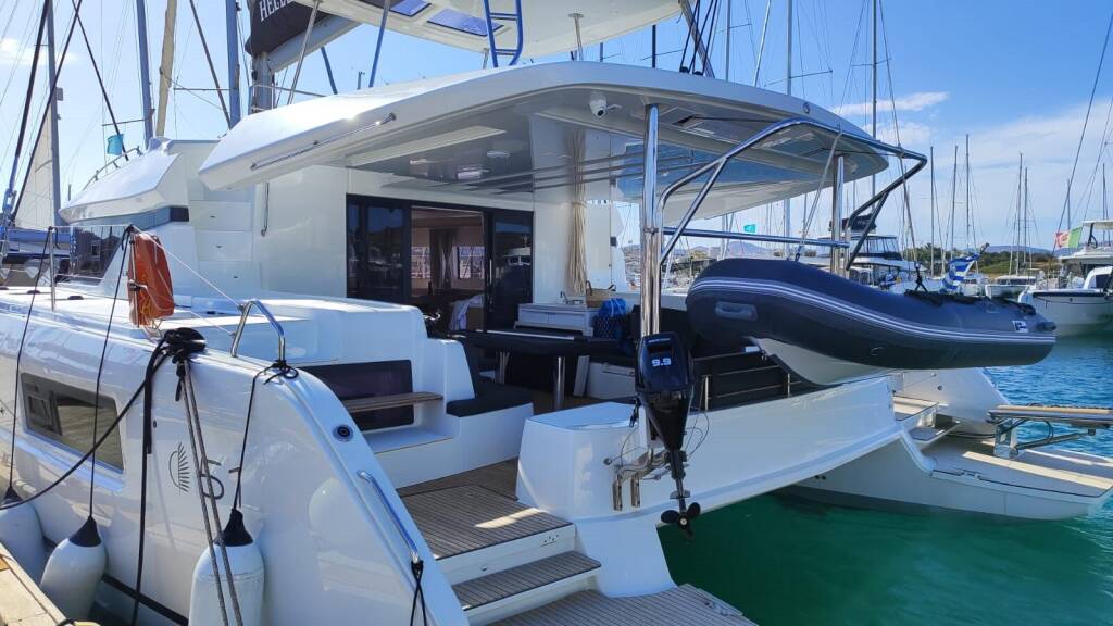 Lagoon 51, Naf
