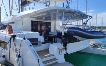 Lagoon 51, Naf