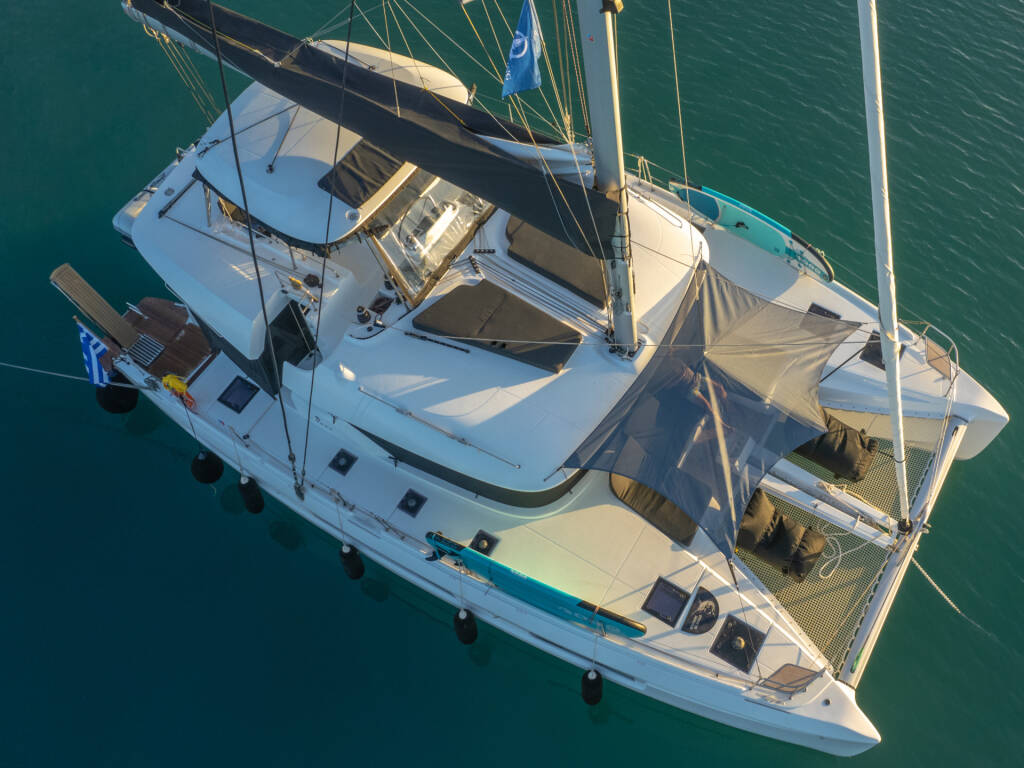 Lagoon 51, Icarus
