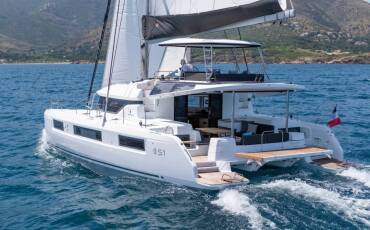 Lagoon 51, Moonshadow