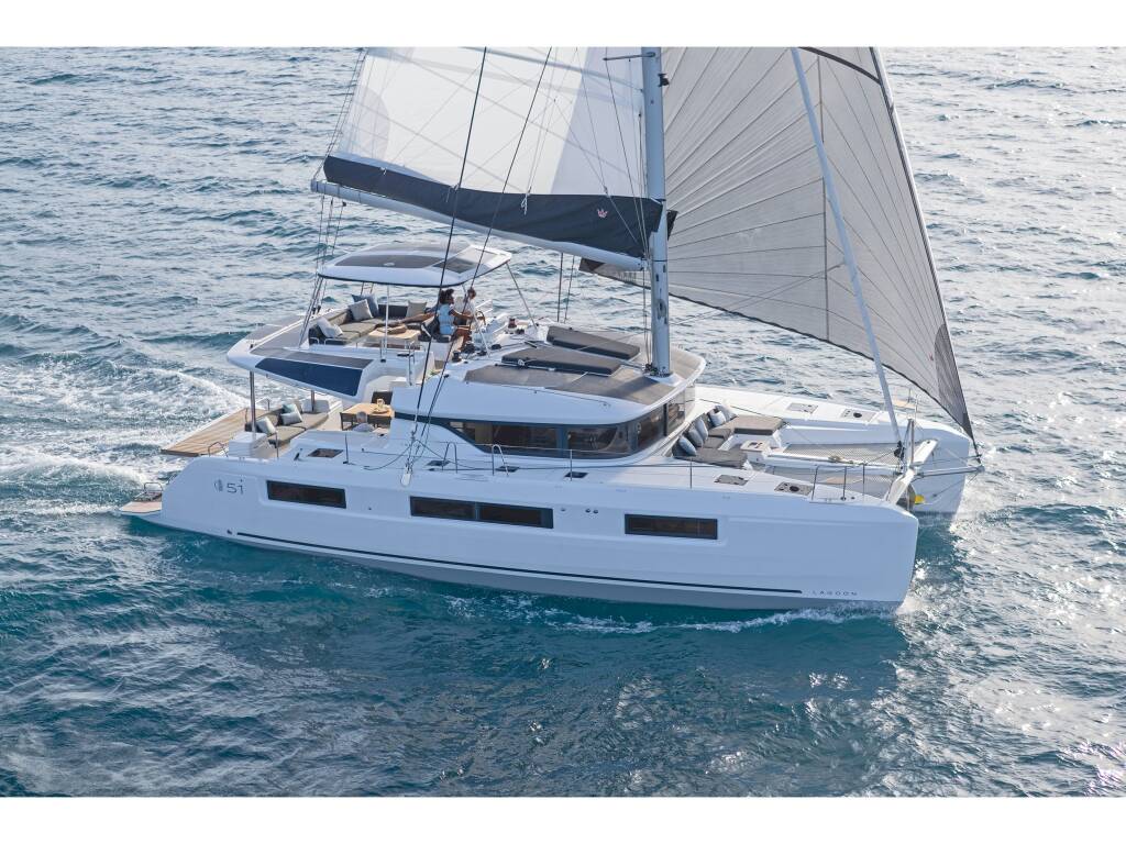 Lagoon 51, Babalu