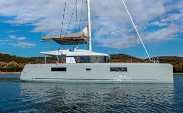 Lagoon 52F MADININA