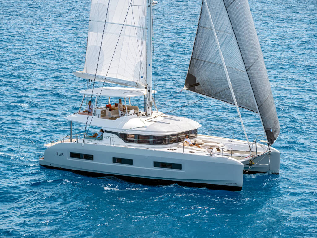 Lagoon 55, Eterna