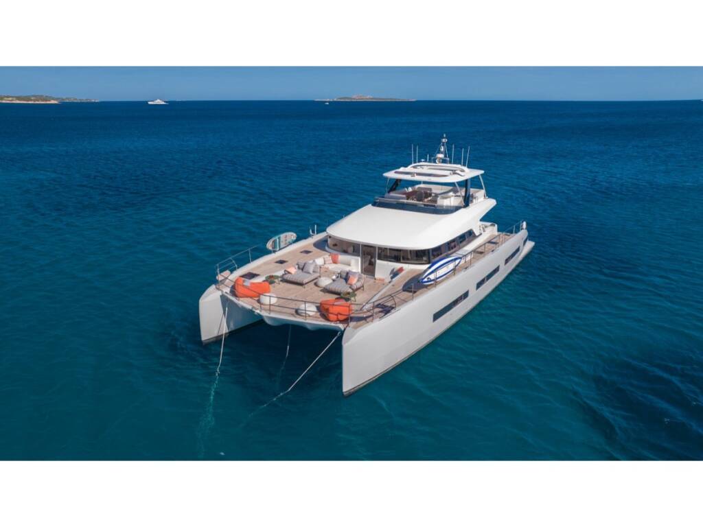 Lagoon Seventy 8, Zenit