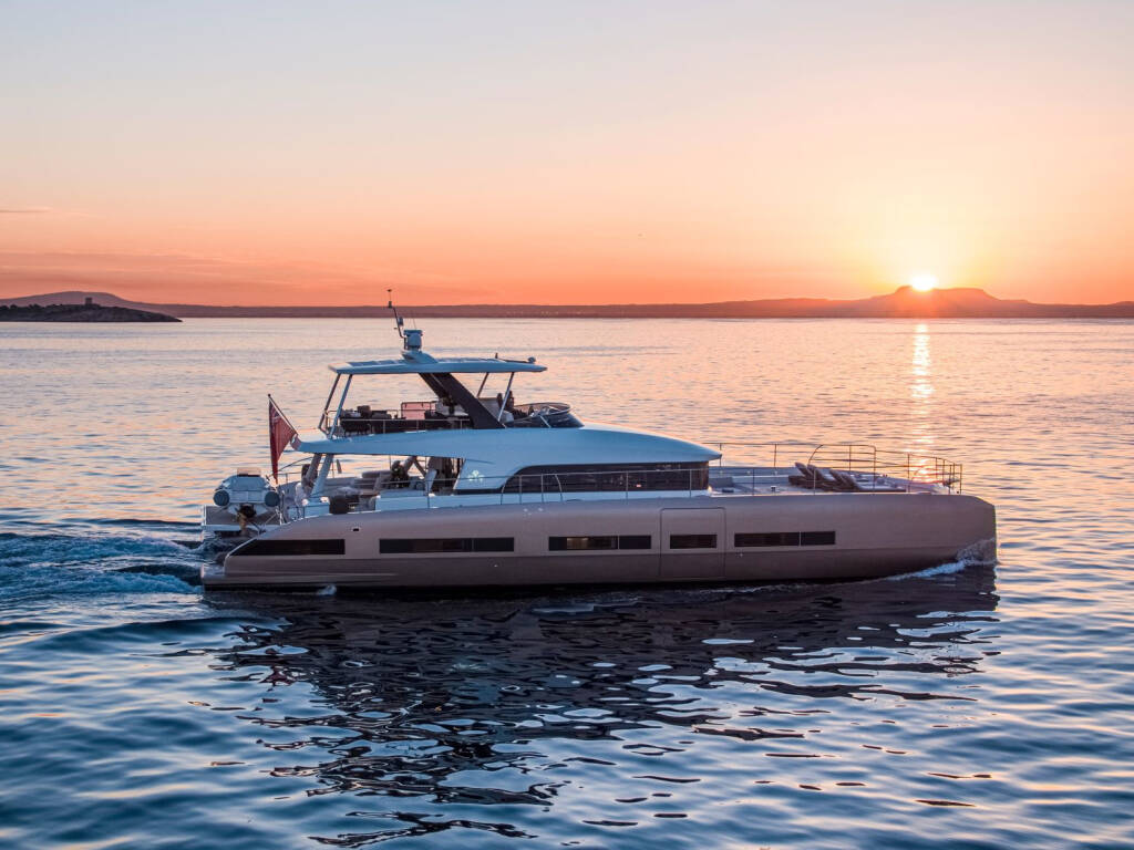 Lagoon Seventy 8, SÁSTA
