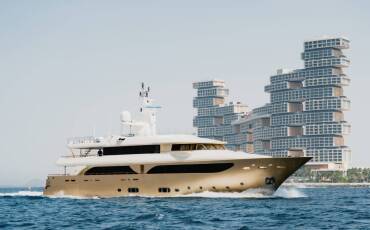 Luxury Motor Yacht B Behike
