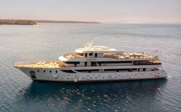 Luxury Motor Yacht Suzana
