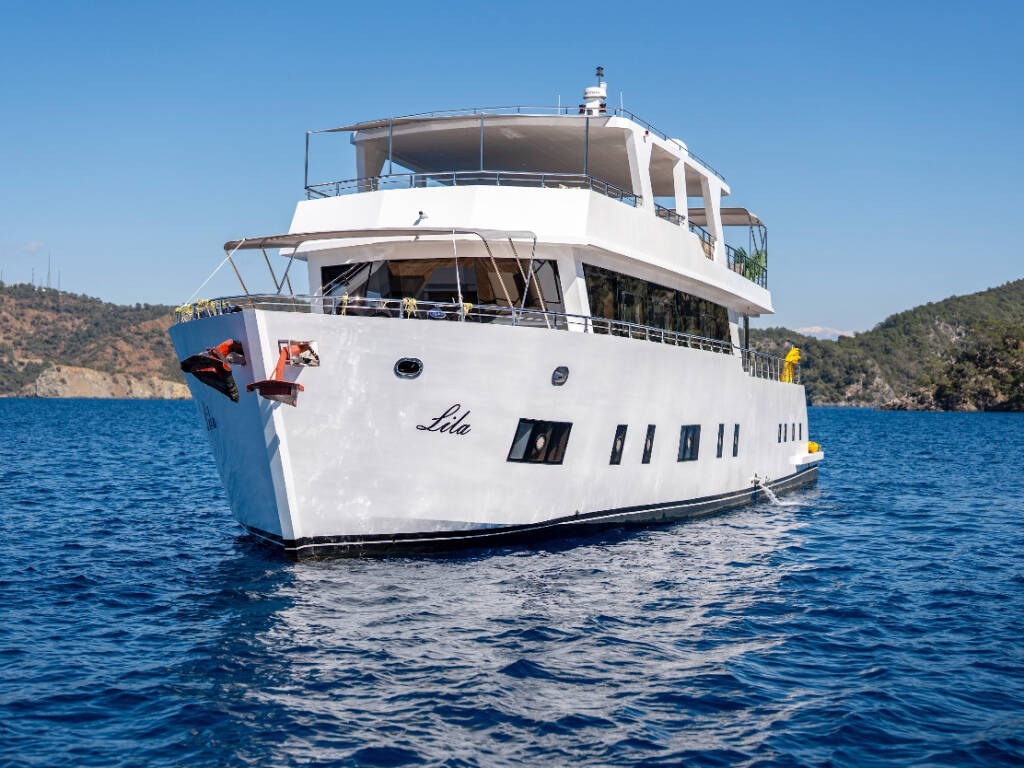 Motoryacht Lila Trawler, Lila Trawler
