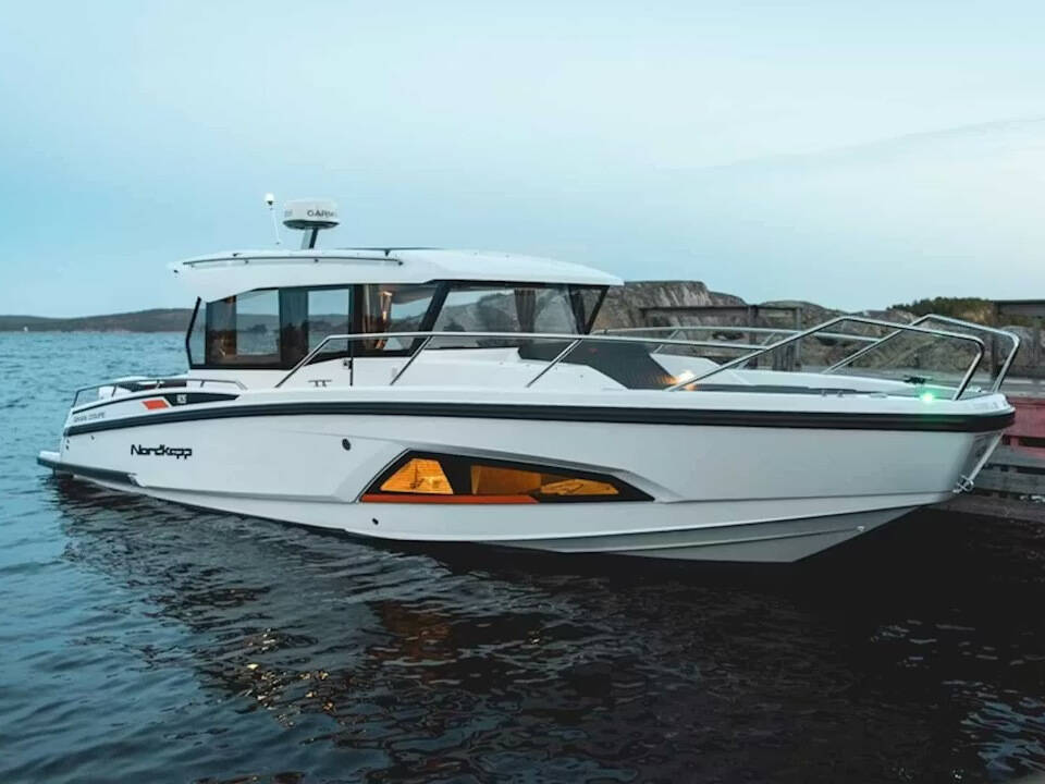 Nordkapp Coupe 905, Sintaxion