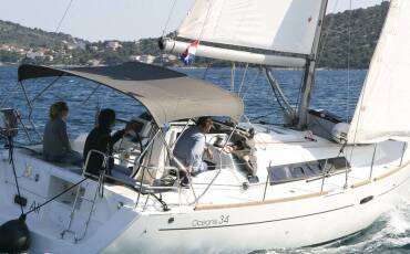 Oceanis 34.2, Ali