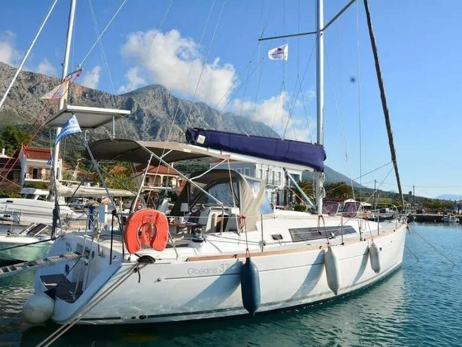 Oceanis 37, Maria