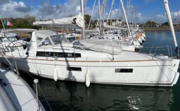 Oceanis 38 GTE, Houat Else