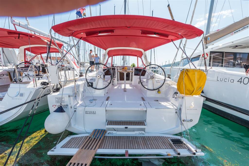 Oceanis 38, Rusalka