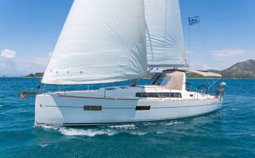 Oceanis 38, Zografia