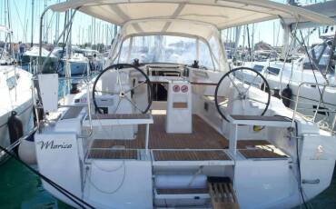 Oceanis 38, Marica