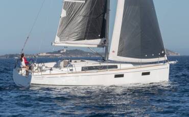 Oceanis 38.1, NO name