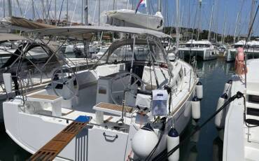 Oceanis 38.1, 