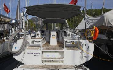 Oceanis 38.1 Summer Breeze 1