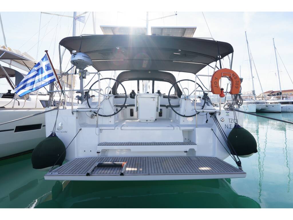 Oceanis 40.1, Joy