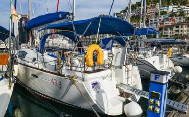 Oceanis 43, Soyamaje