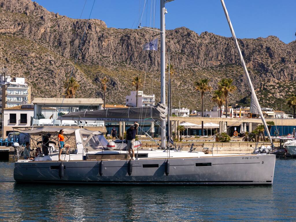 Oceanis 45, AVALON