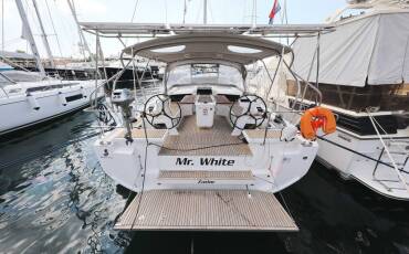 Oceanis 46.1, PRESTIGE