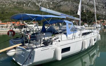 Oceanis 46.1, Cadence