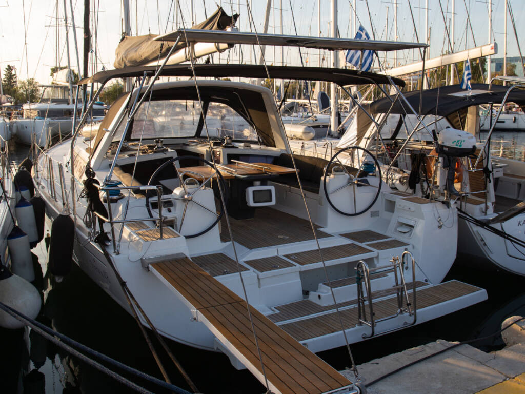 Oceanis 48, Aeolis