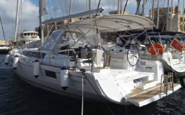 Oceanis 48  WAYWARD PRINCE