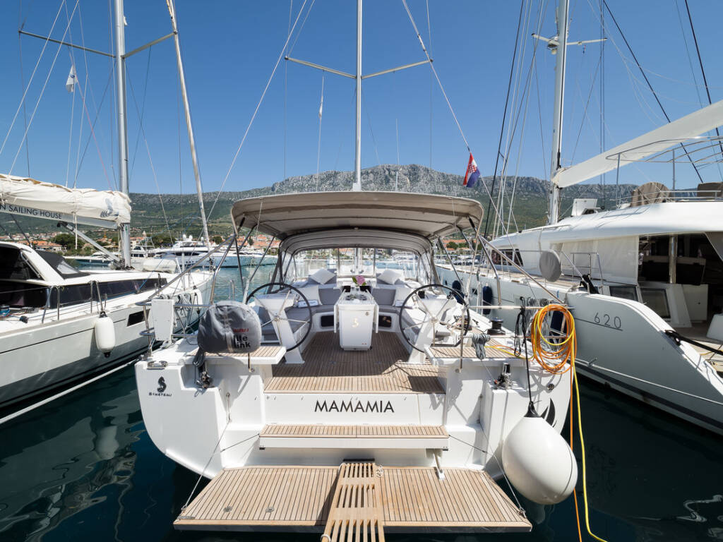 Oceanis 51.1, MAMAMIA