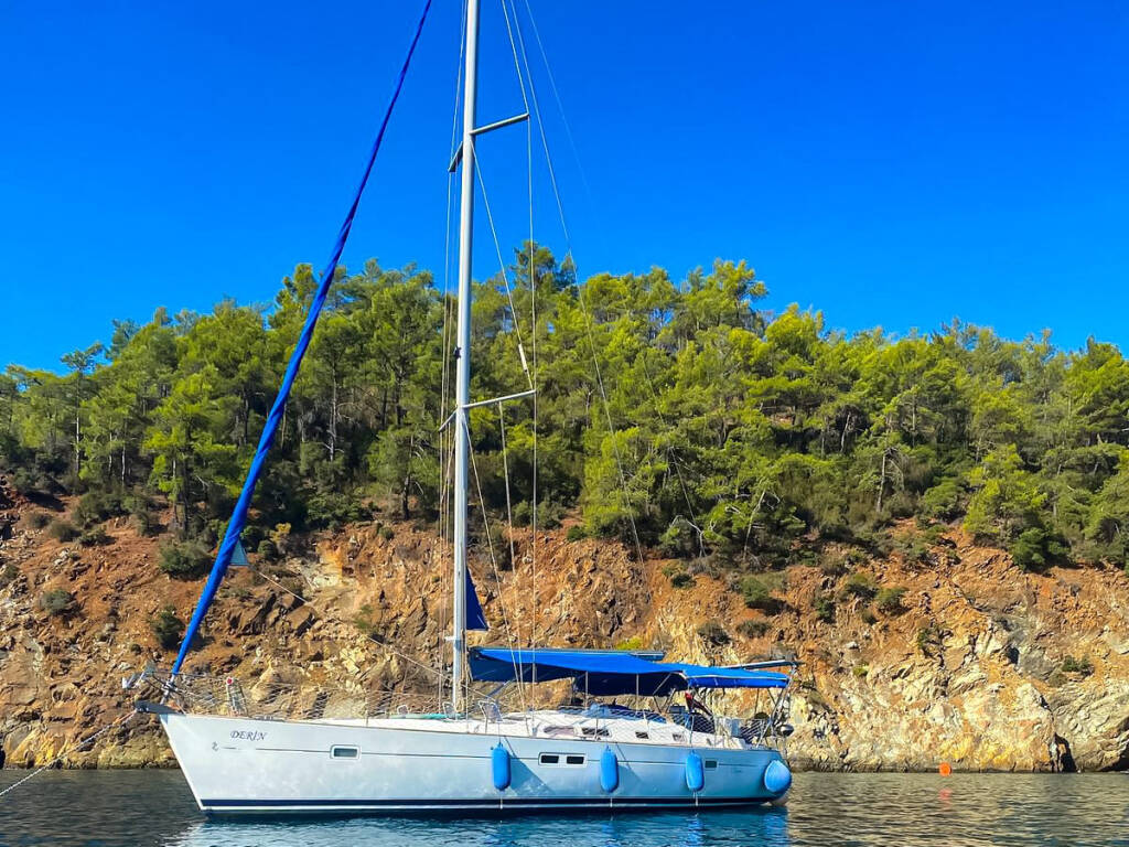 Oceanis Clipper 423, Derin