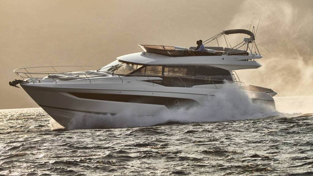 Prestige 590, Dzianiny.Club 2