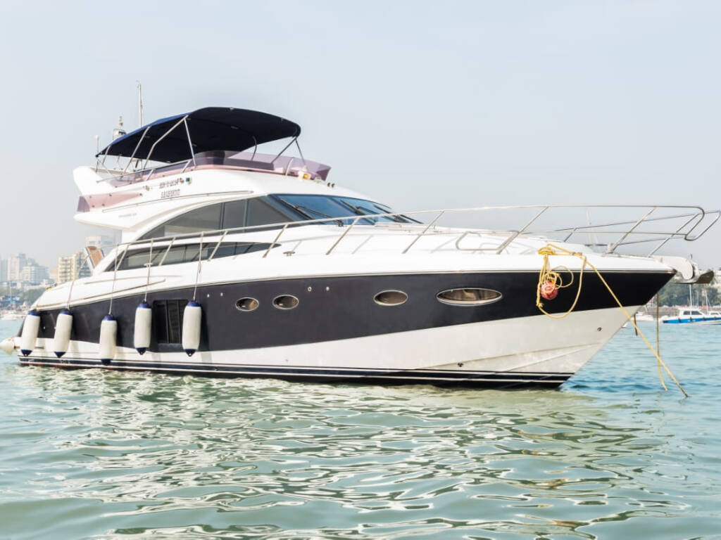 Princess 54, Nefertiti