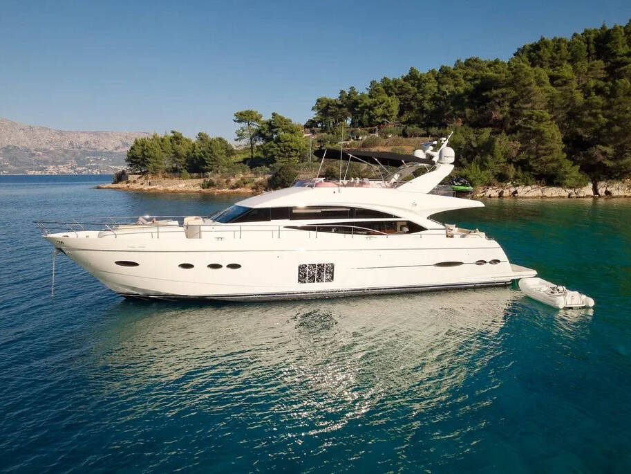 Princess 72, Champion