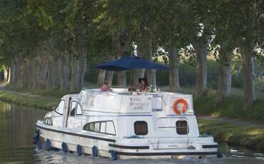 Royal Mystique A Royal Mystique A - Comfort Plus 19