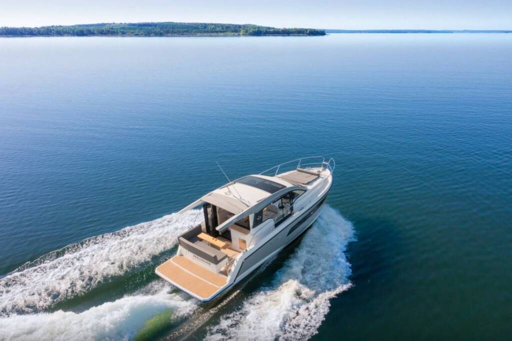 Sealine C335 Min Maity