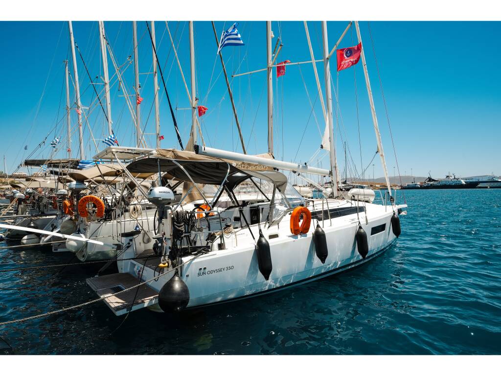 Sun Odyssey 350, NorthWind 35